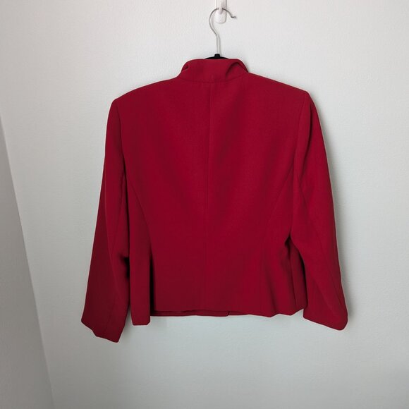 Vintage Evan Picone Women's Red 2 Piece Suit Jacket & Skirt Set, 10 - Picture 5 of 10